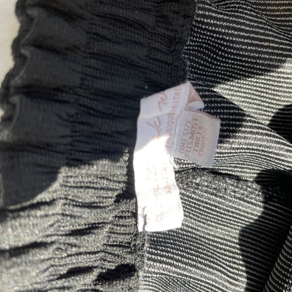 Women's bottom - Picture 5 of 7